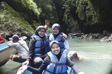 Mrs. Dayang Nur Iznie & Friends at Green Canyon