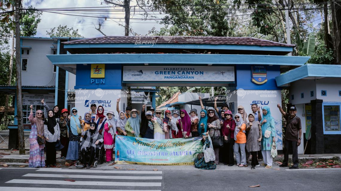 KELUARGA WIROSASTRO JAKARTA