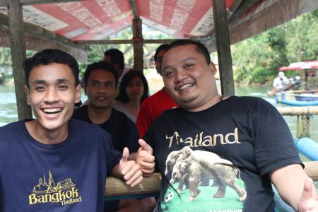 Mr. Valentinus Widyawan and Friends Wisata Bahari ke Pasir Putih