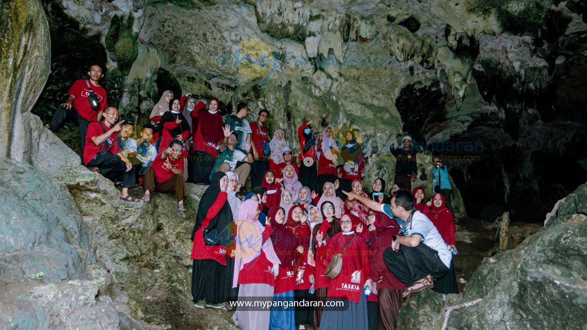 SD IT TASKIA BEKASI