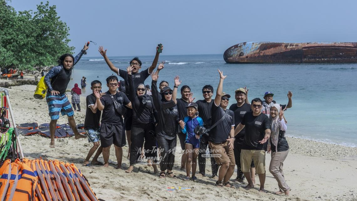 Snorkeling Pasir Putih Pangandaran